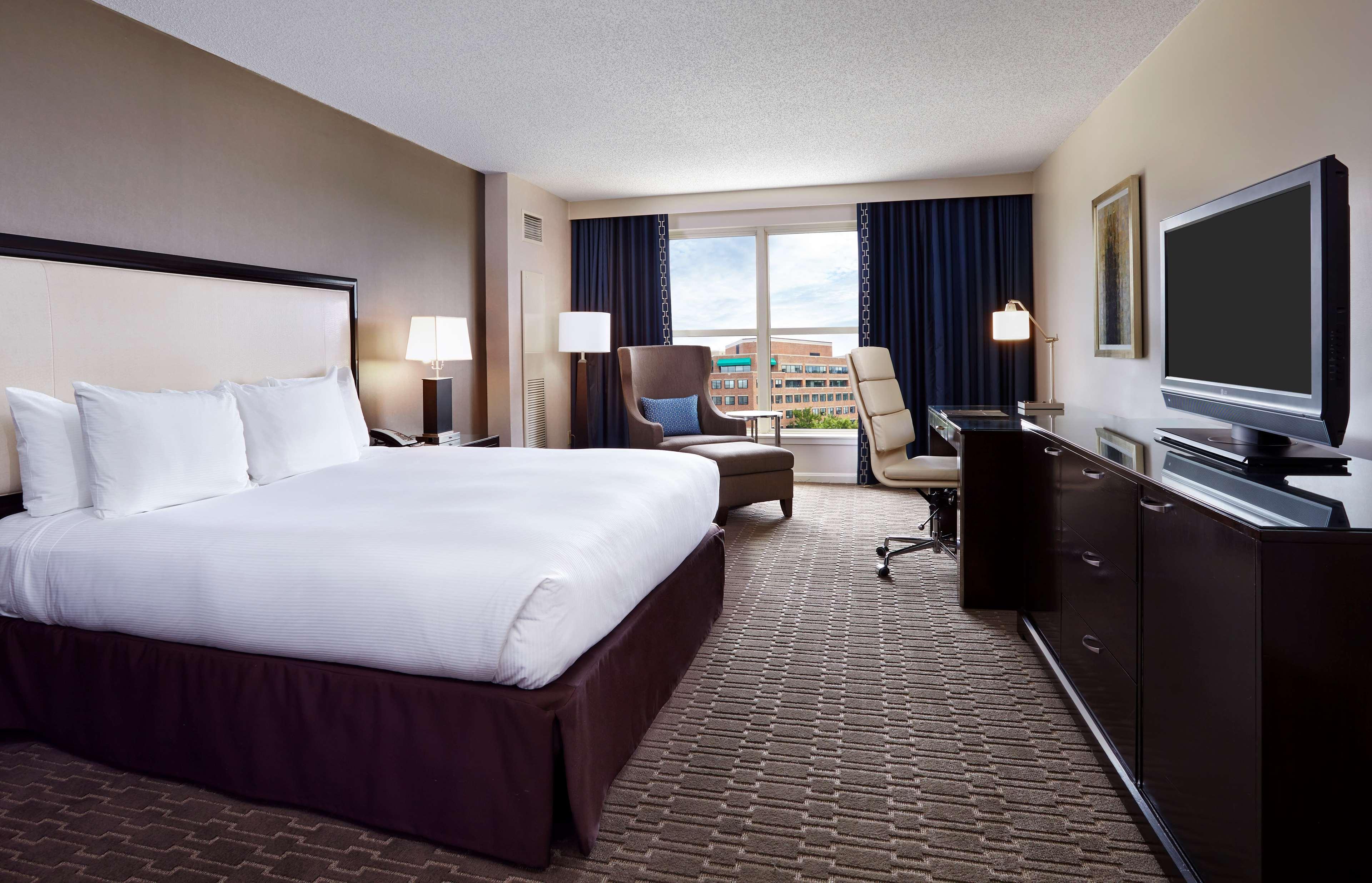 Hotel Hilton Old Town 4*