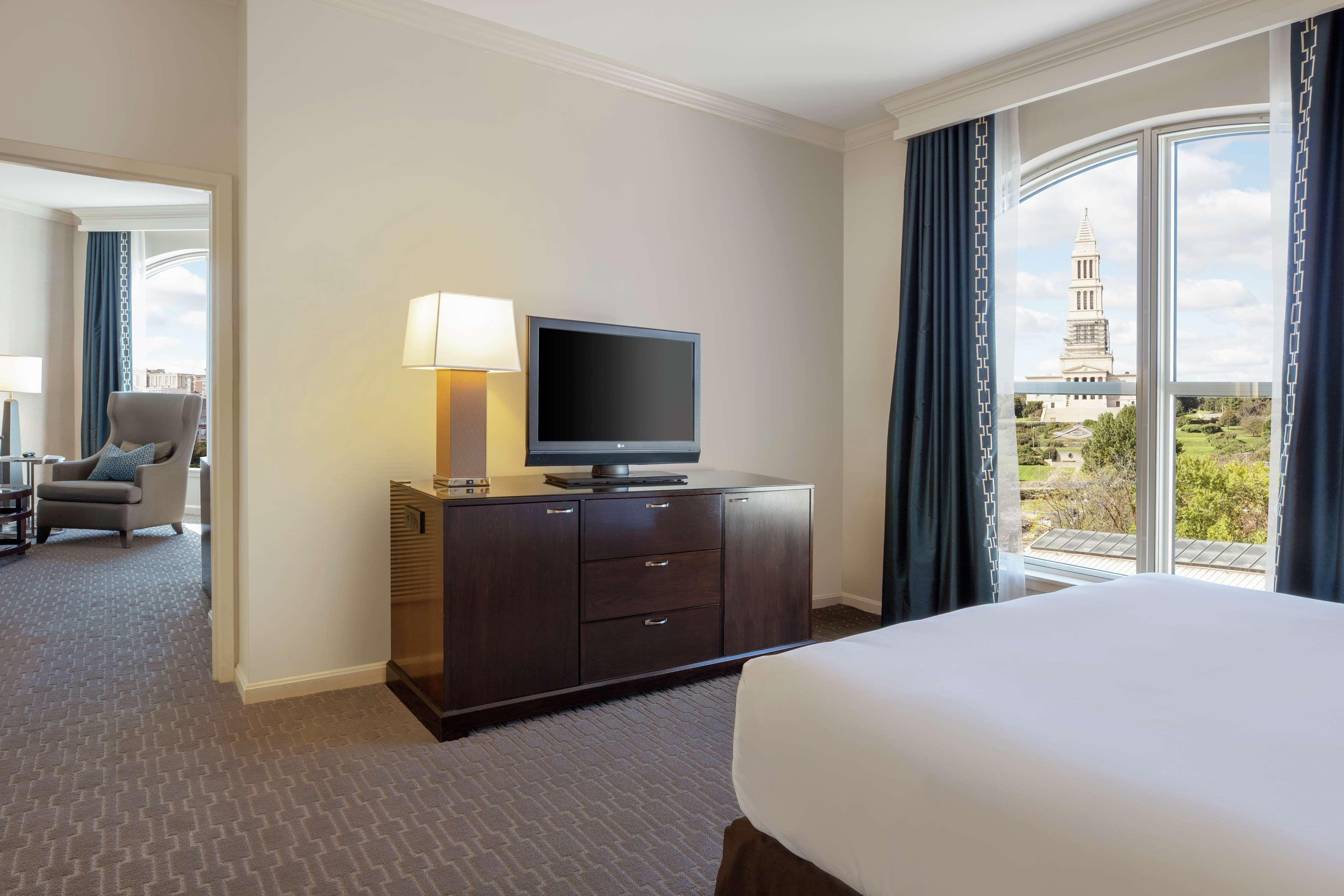 Hilton Old Town Hotel 4*