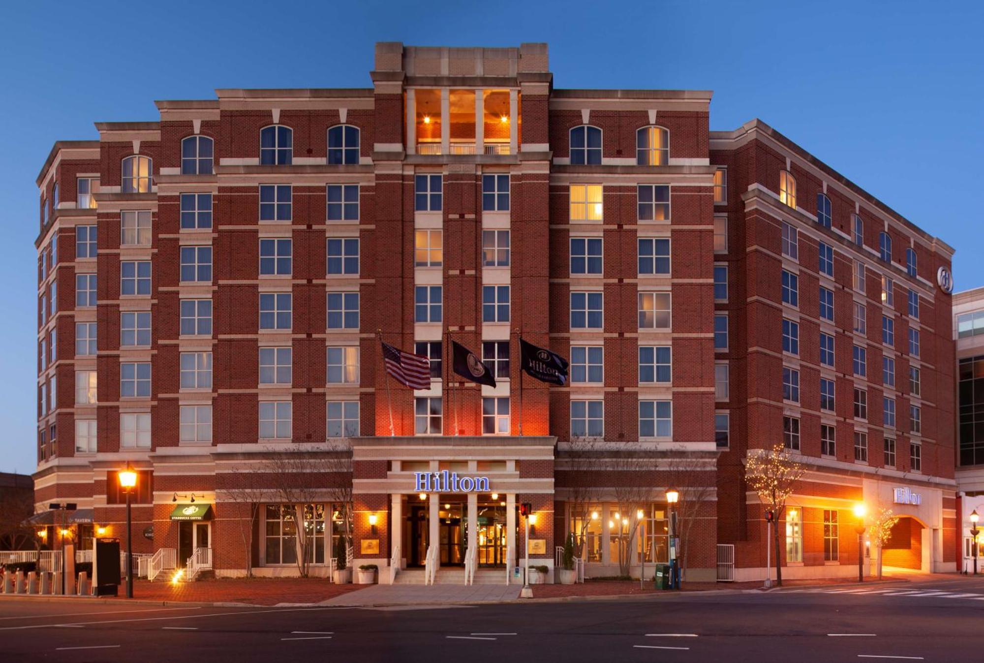 Hotel Hilton Old Town 4*