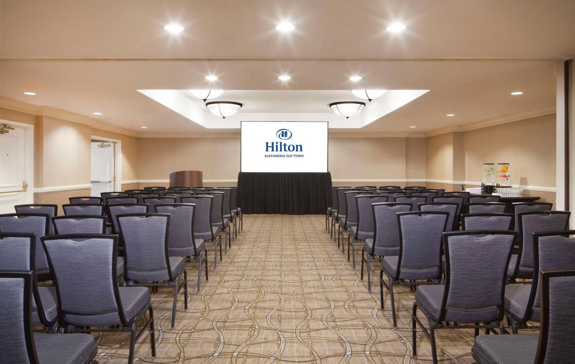 Hilton Old Town Hotel 4*
